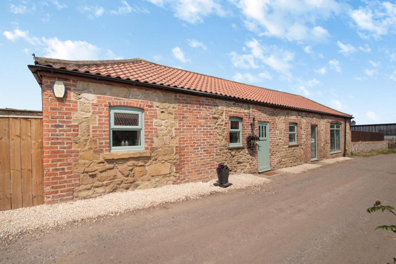 Holiday home The Old Moat Barn - With Private Hot Tub