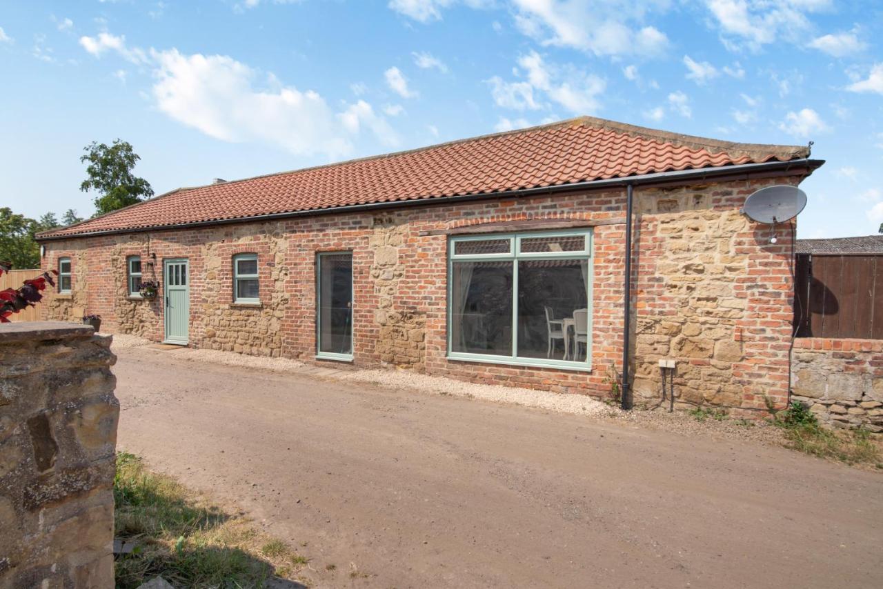 Holiday home The Old Moat Barn - With Private Hot Tub